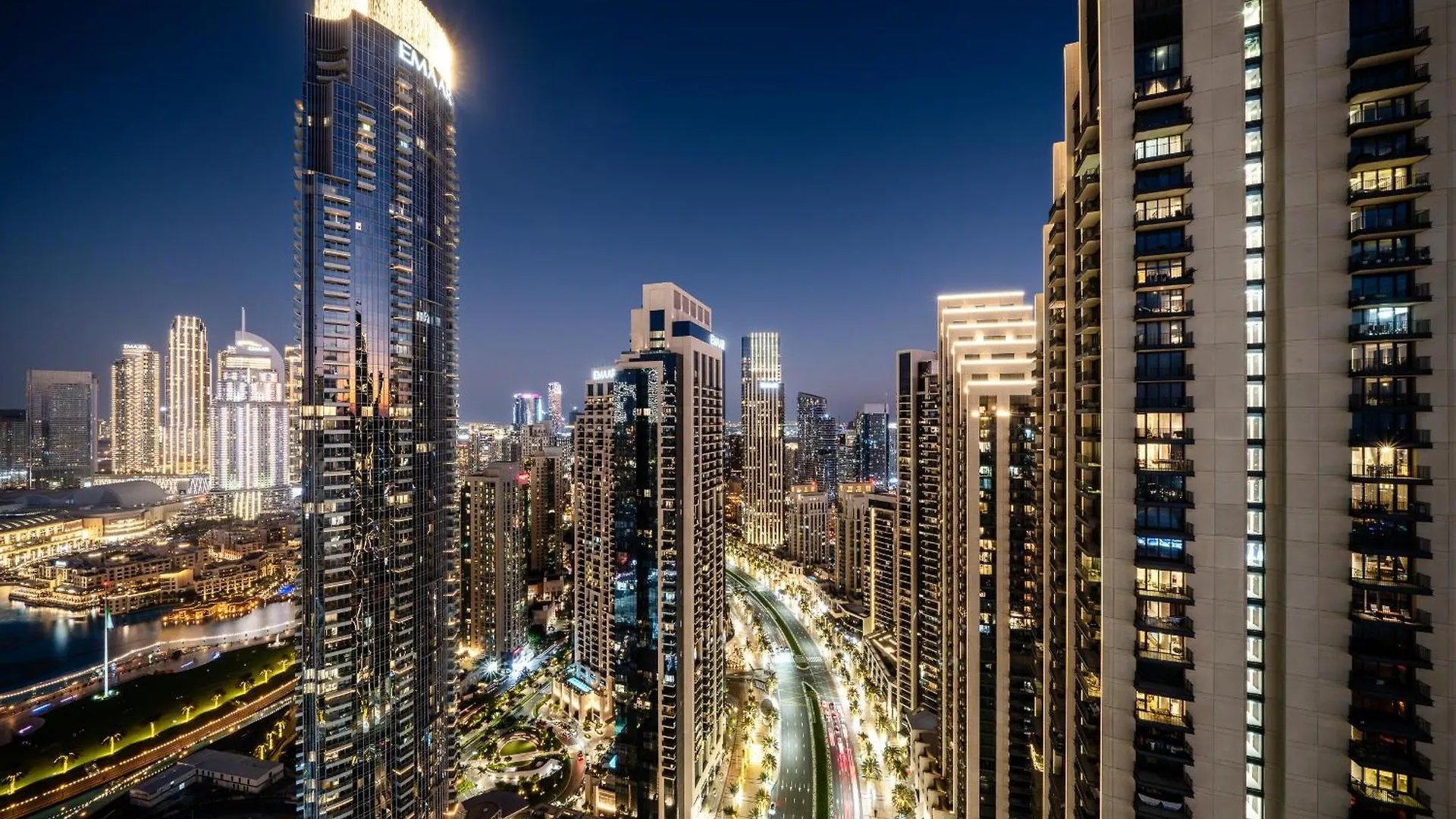 Sky-High Central Dubai Gem: Burj Khalifa & Fountain View 0*,  الإمارات العربية المتحدة